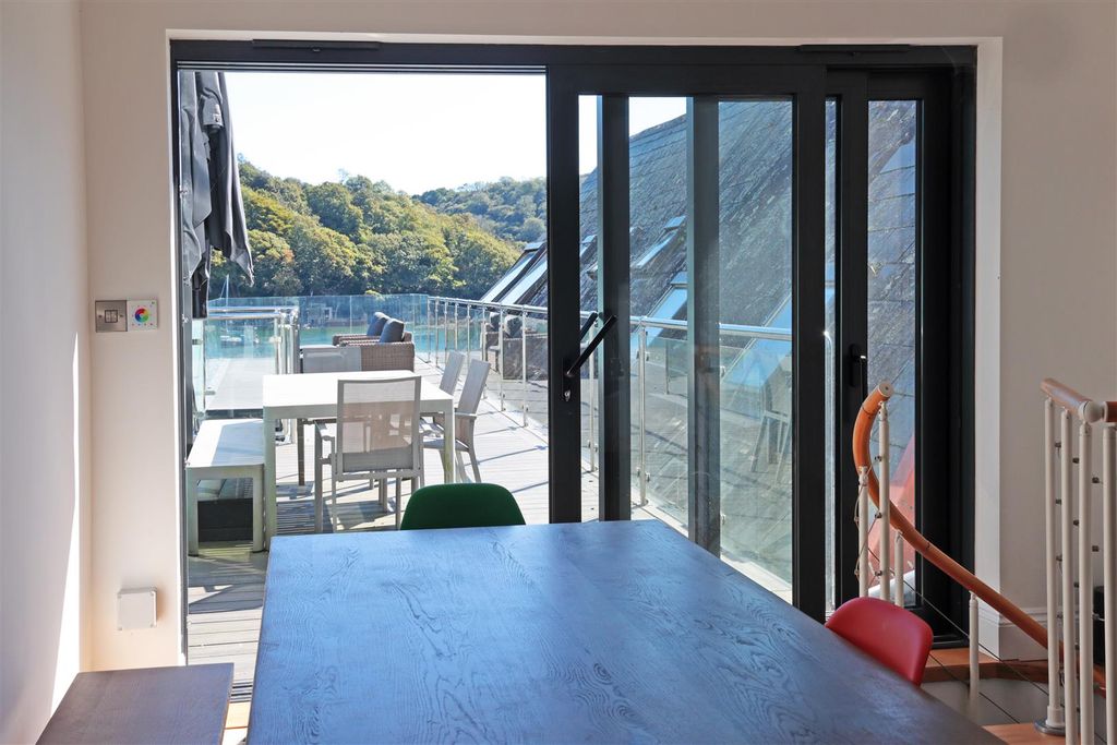 Additional image 8 of 4 bed terraced house for saleNorth Street, Fowey PL23