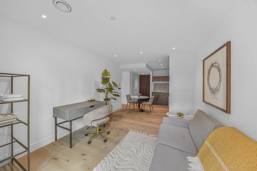Additional image 3 of 1 bed flat for saleExchange Gardens, Vauxhall SW8