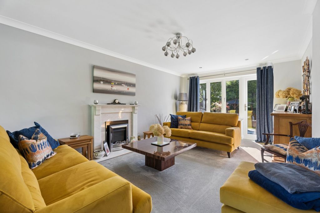 Additional image 2 of 4 bed detached house for saleMeadowcroft, Chalfont St. Peter, Gerrards Cross, Buckinghamshire SL9