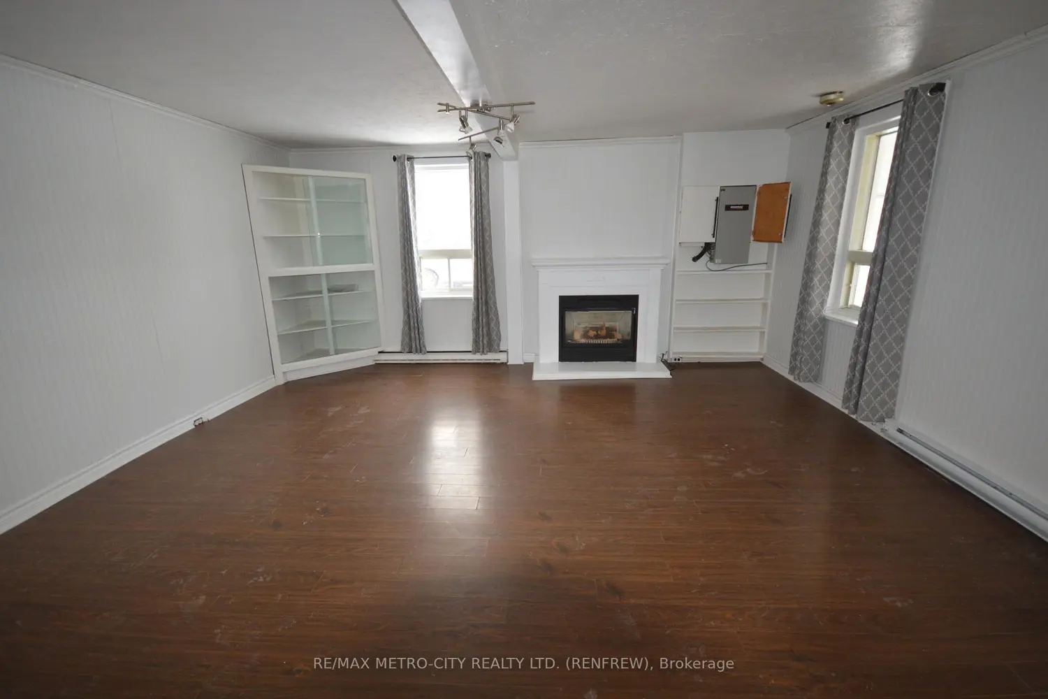 235 Renfrew Avenue photo 3