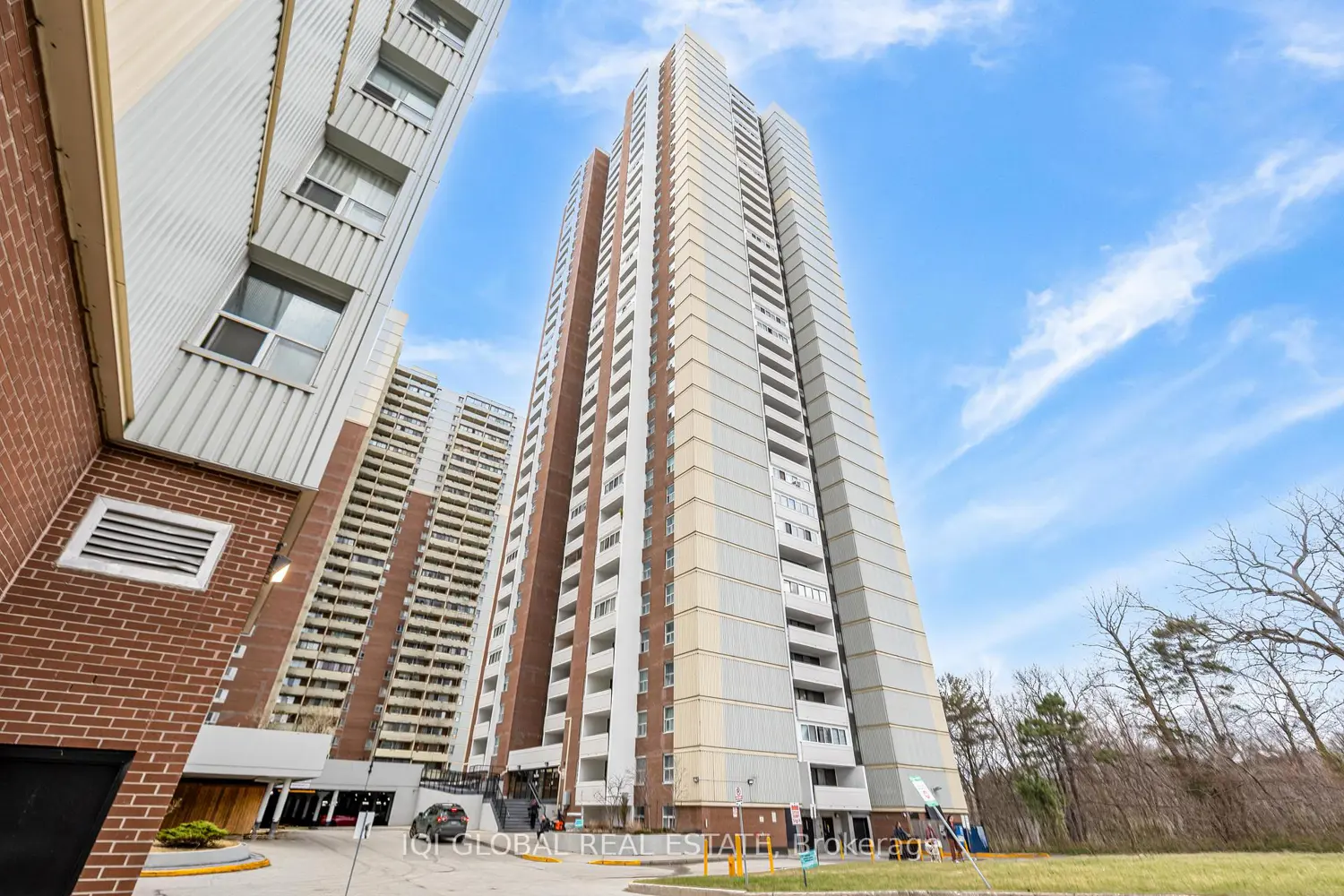 3 Massey Square 2407