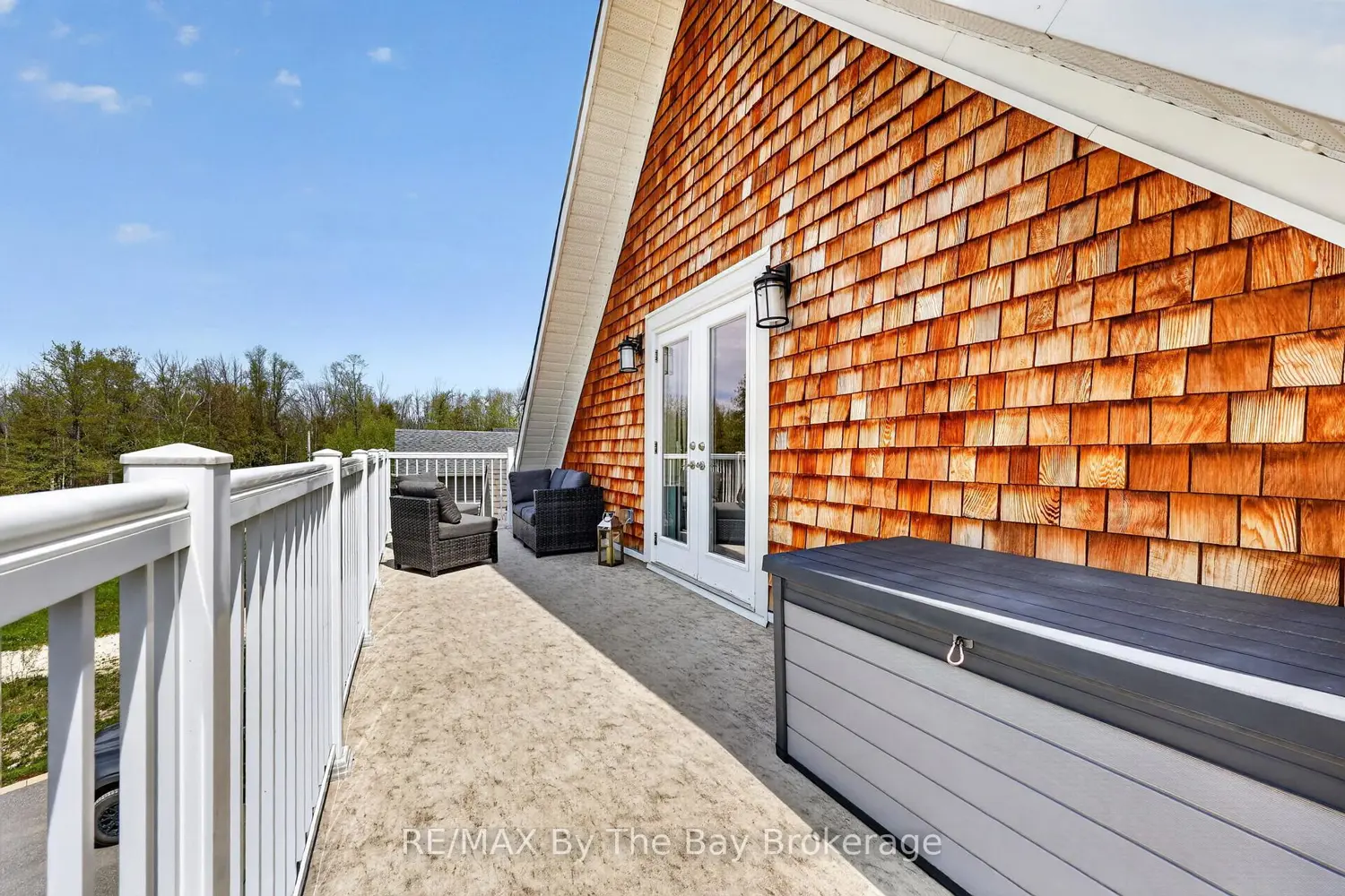17 Elizabeth Avenue photo 4
