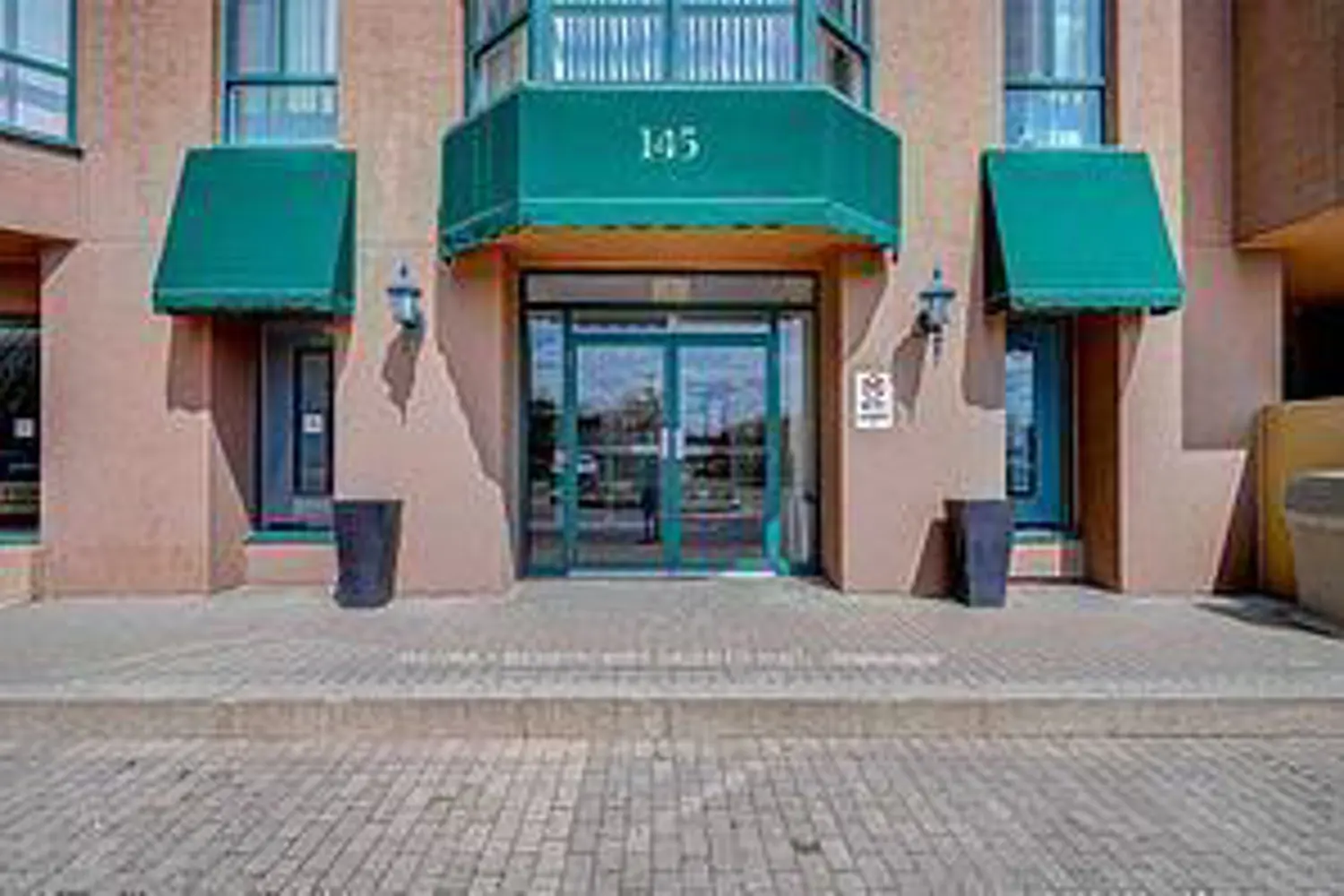 145 Hillcrest Avenue 2101