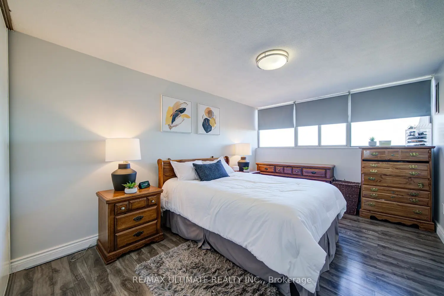 Additional image 13 of 11 Wincott Drive Ph#11