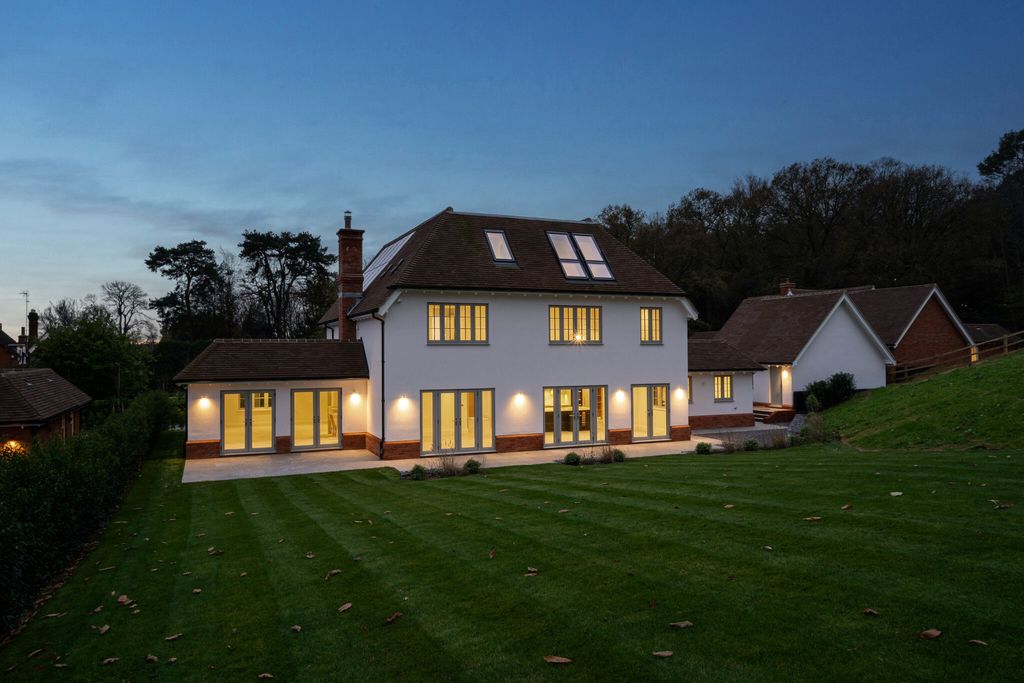 Additional image 19 of 6 bed detached house for saleArkell Lane, Frensham, Farnham GU10