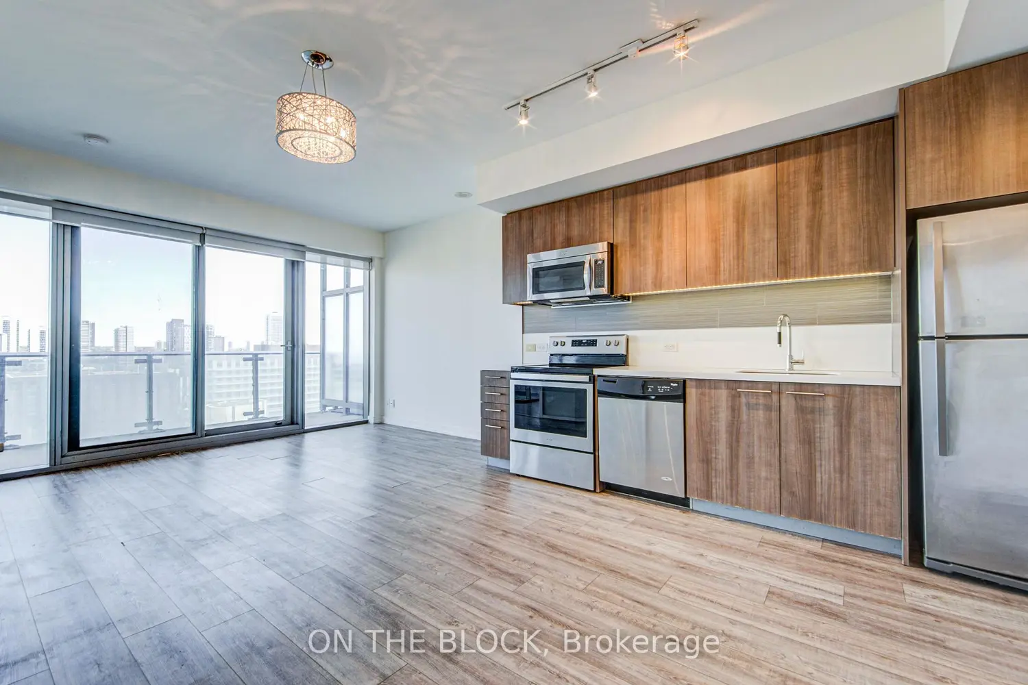 Additional image 3 of 390 Cherry Street 1503