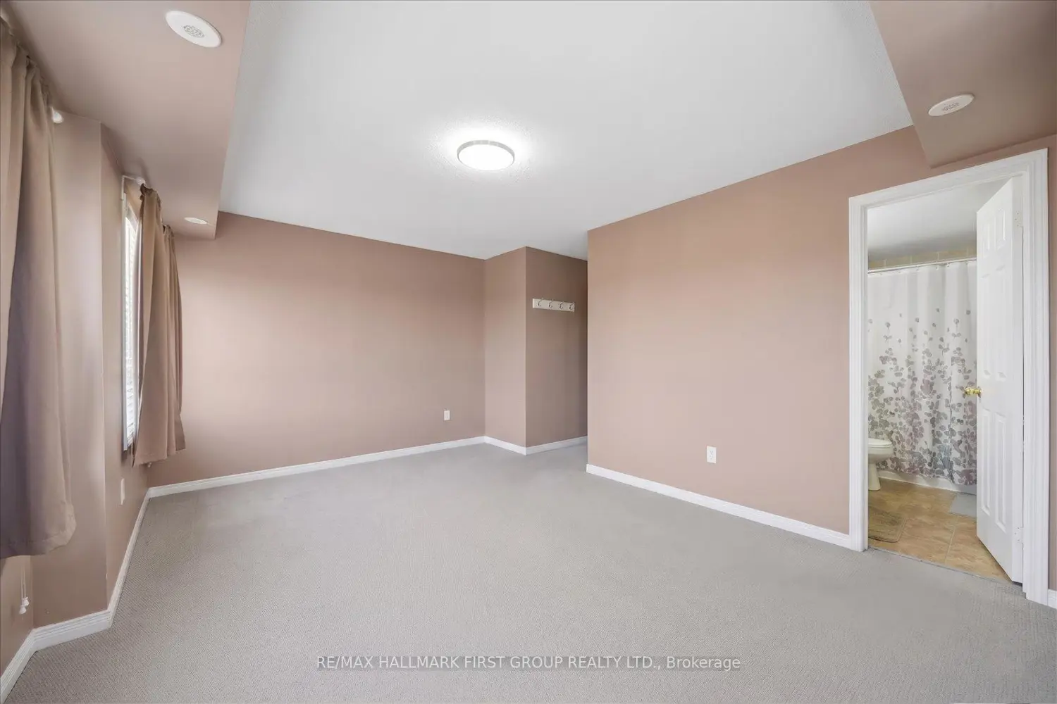 Additional image 13 of 2067 Bur Oak Avenue 3