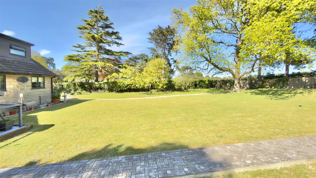 Additional image 23 of 5 bed chalet for saleFreshwater Bay, Isle Of Wight PO40