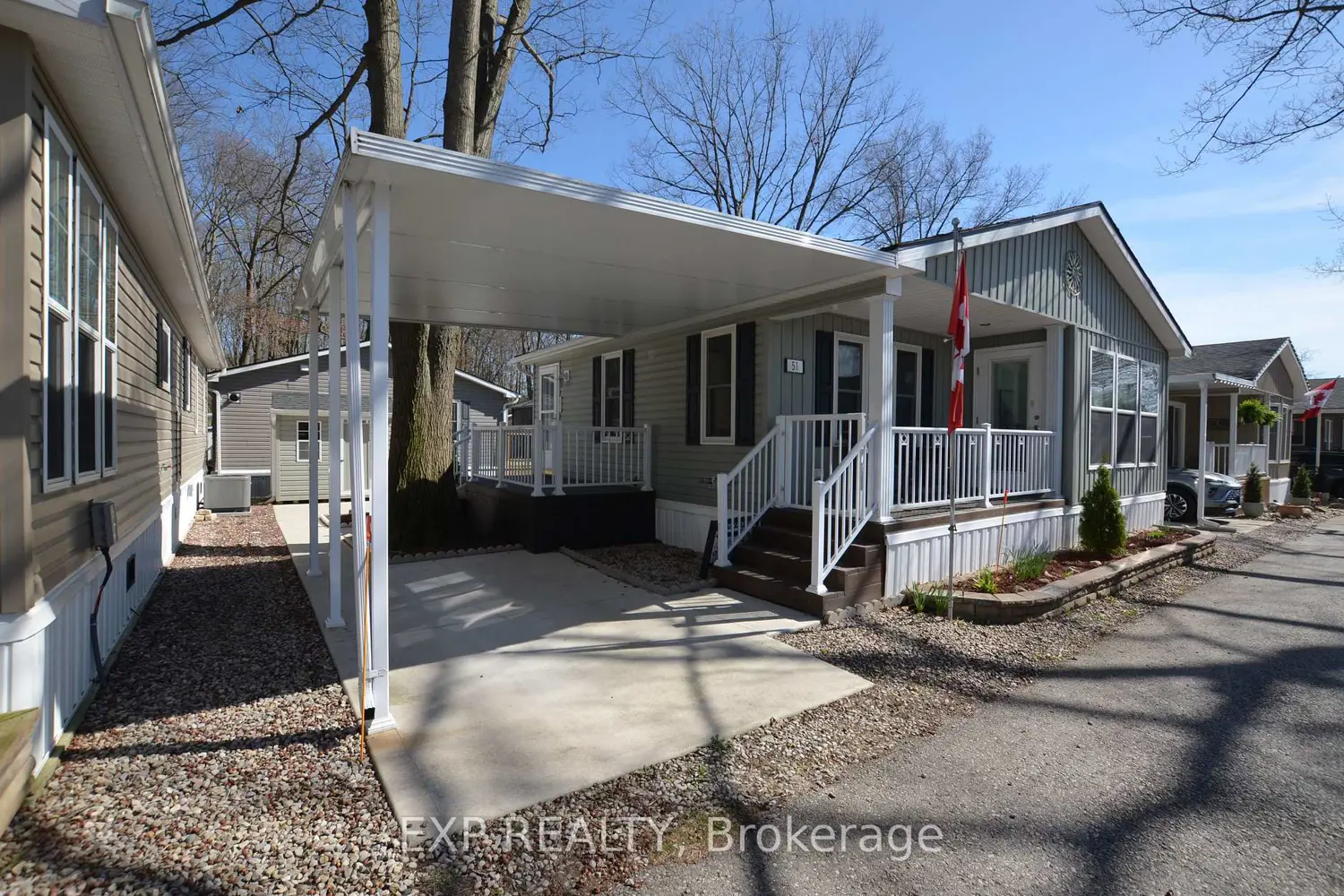 22790 Amiens Road 51 photo 2