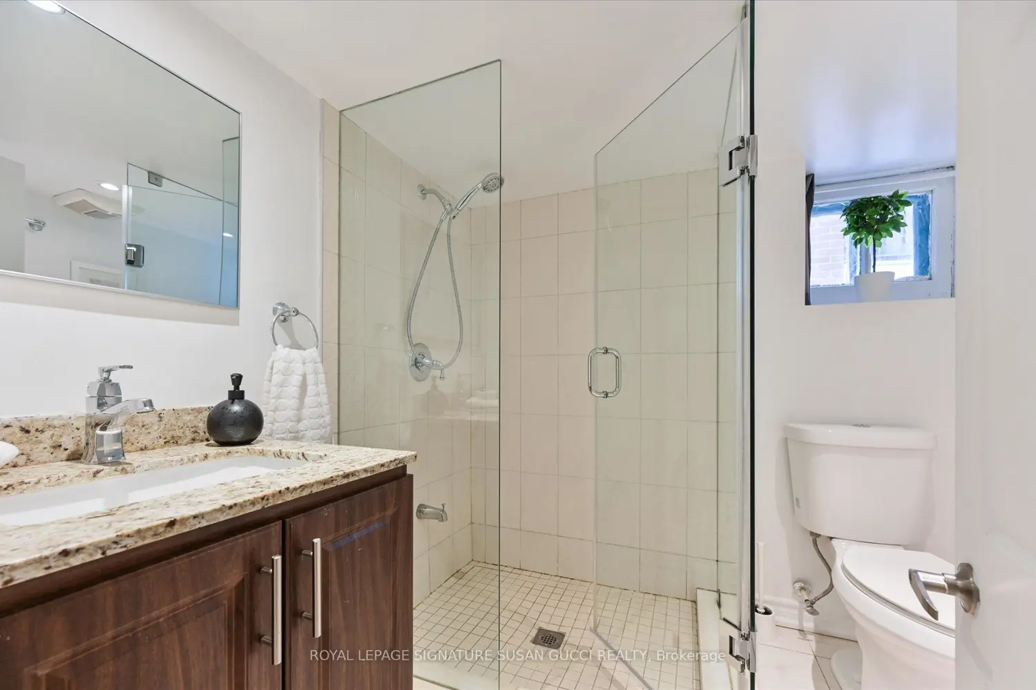 Additional image 17 of 510 Glebeholme Boulevard