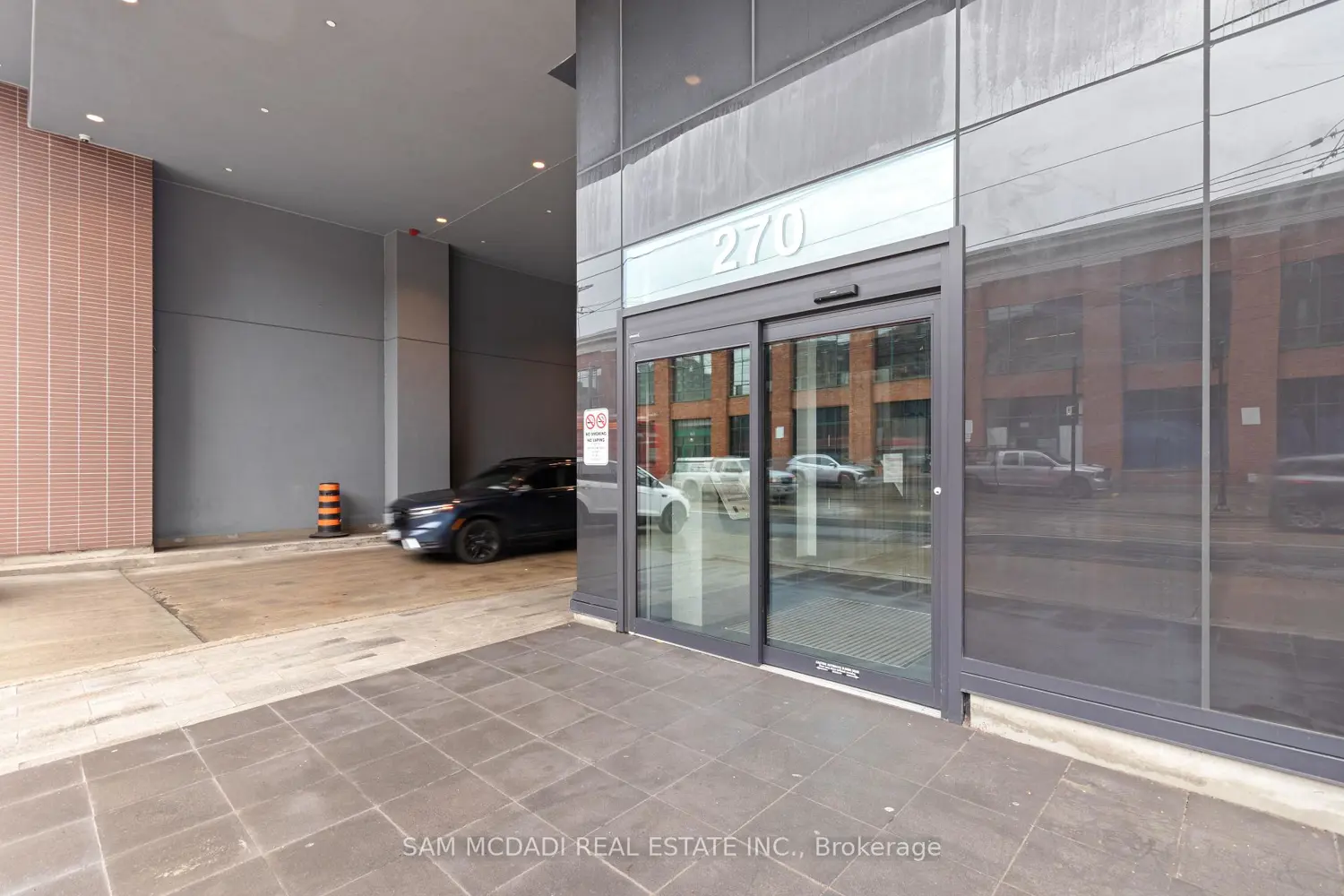Additional image 12 of 270 Dufferin Street Ph01