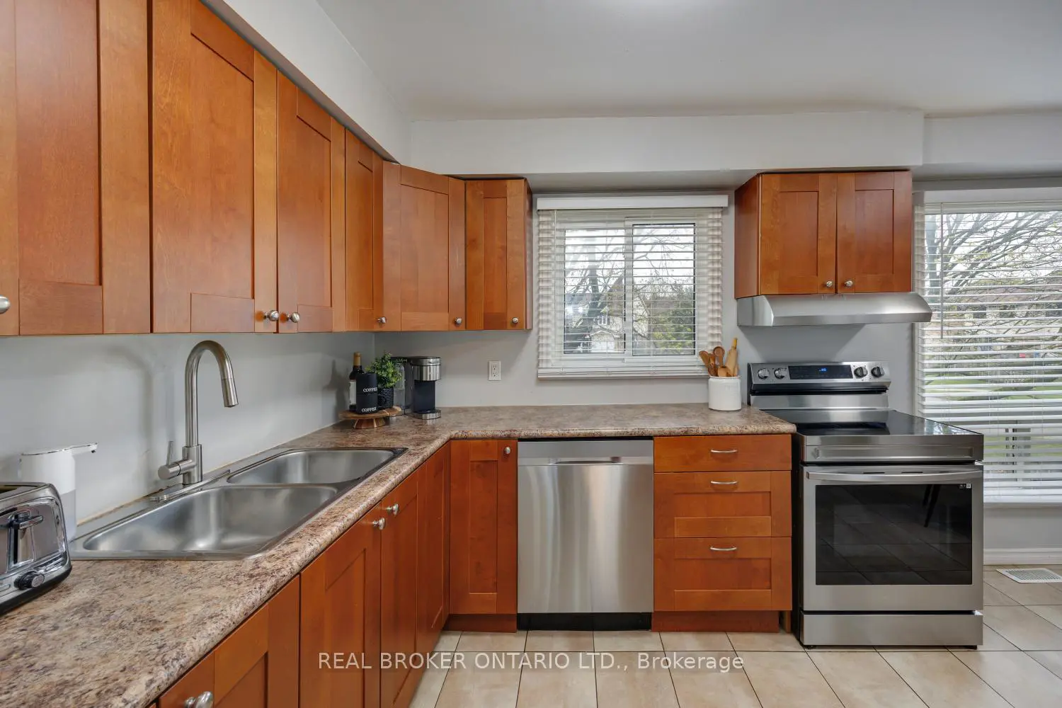 220 Ormond Drive 30 photo 3