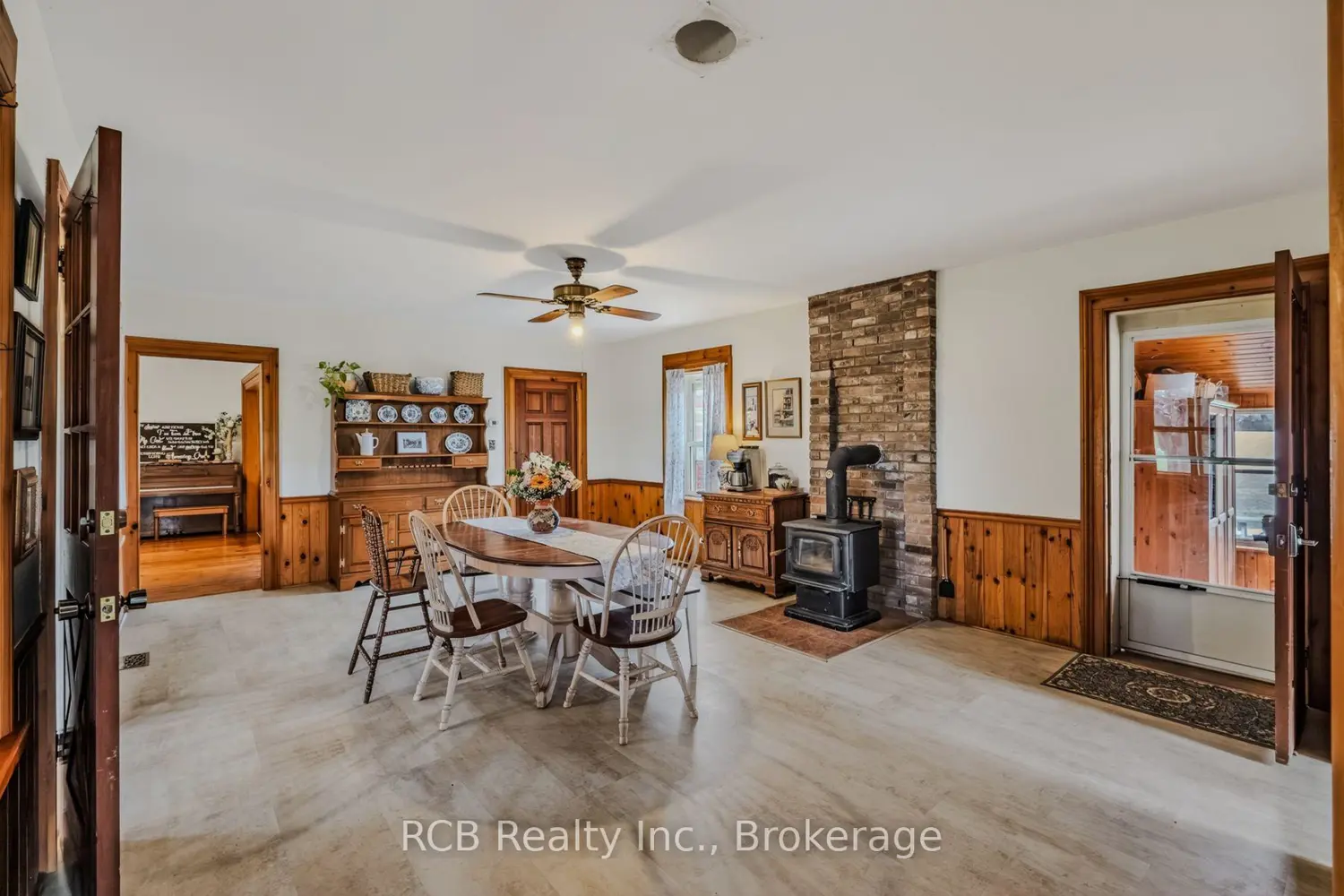3531 Governors Road photo 2