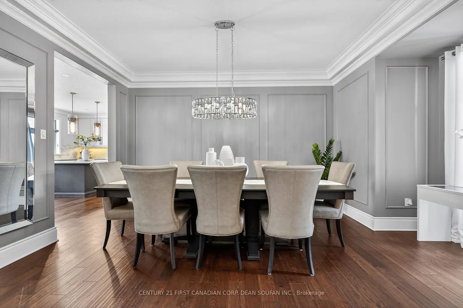1042 Melsetter Way photo 4