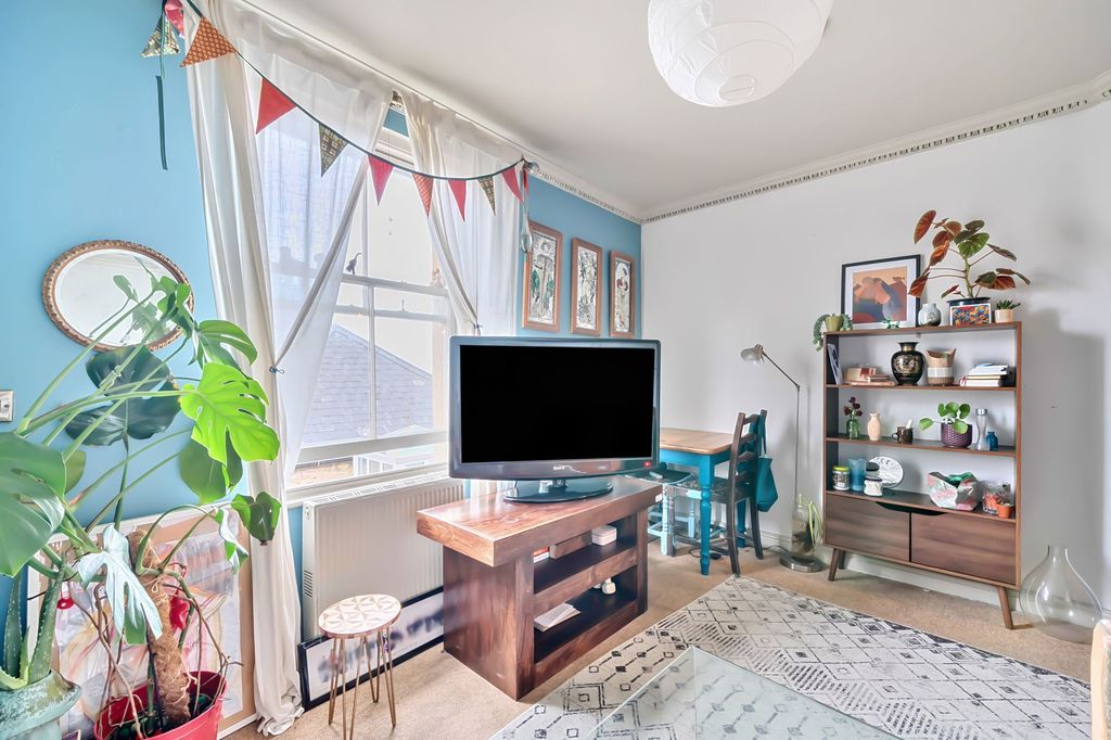 Additional image 4 of 1 bed flat for saleCatherine Street, Frome BA11