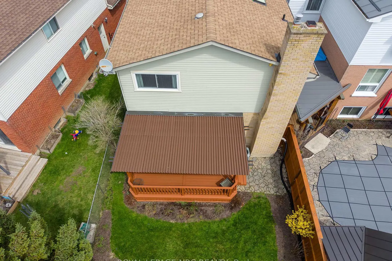 30 Baxter Crescent photo 3