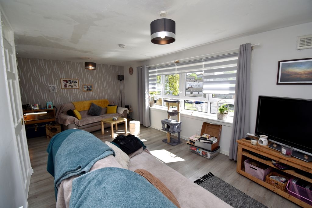Additional image 8 of 4 bed terraced house for saleAuchmead Road, Greenock PA16