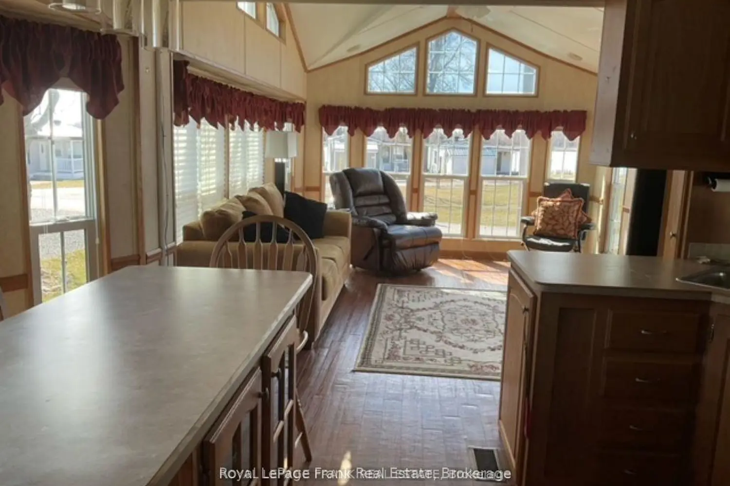 7 Mcgregor Drive photo 2