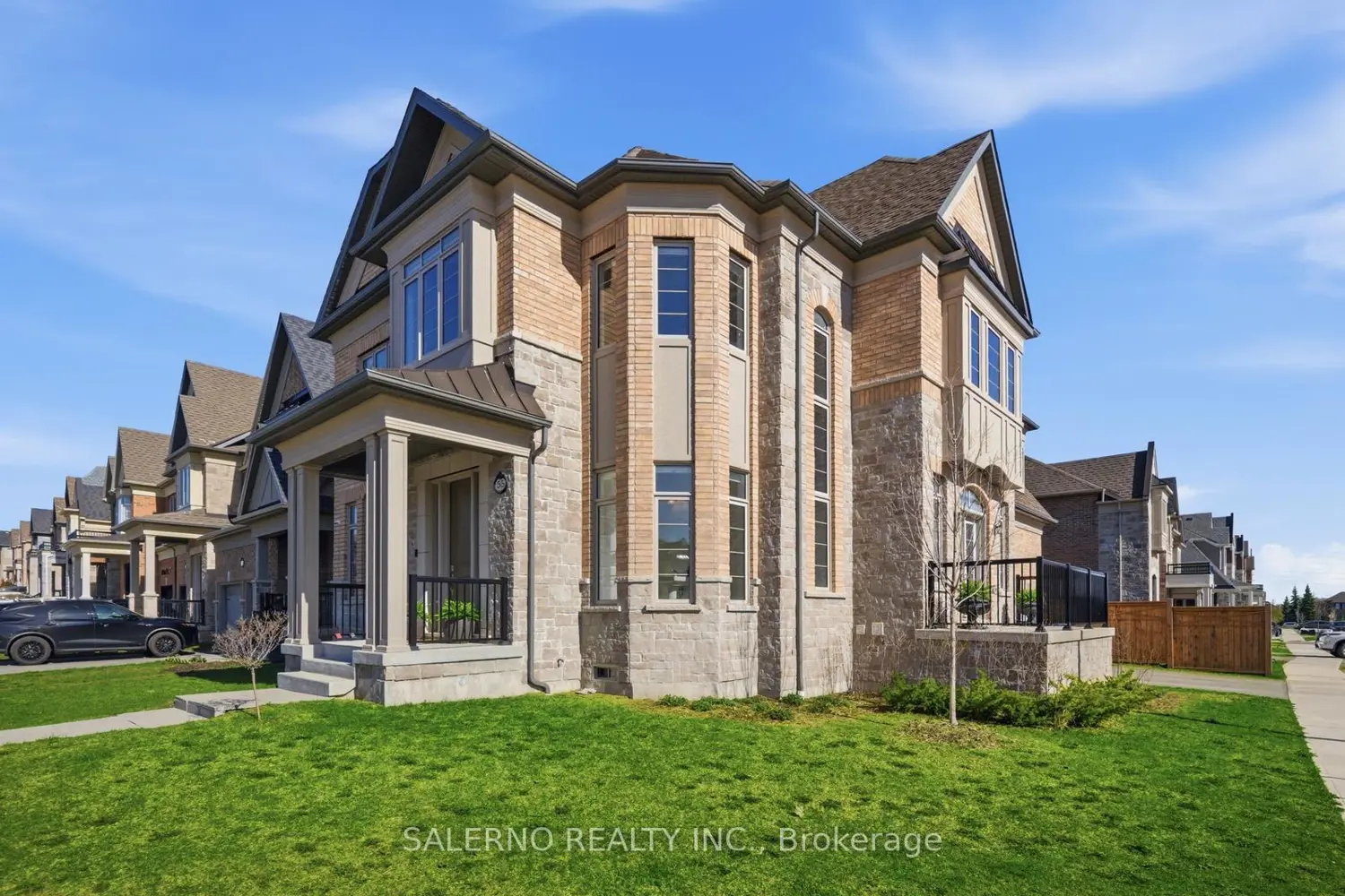 55 Christine Elliott Avenue photo 4
