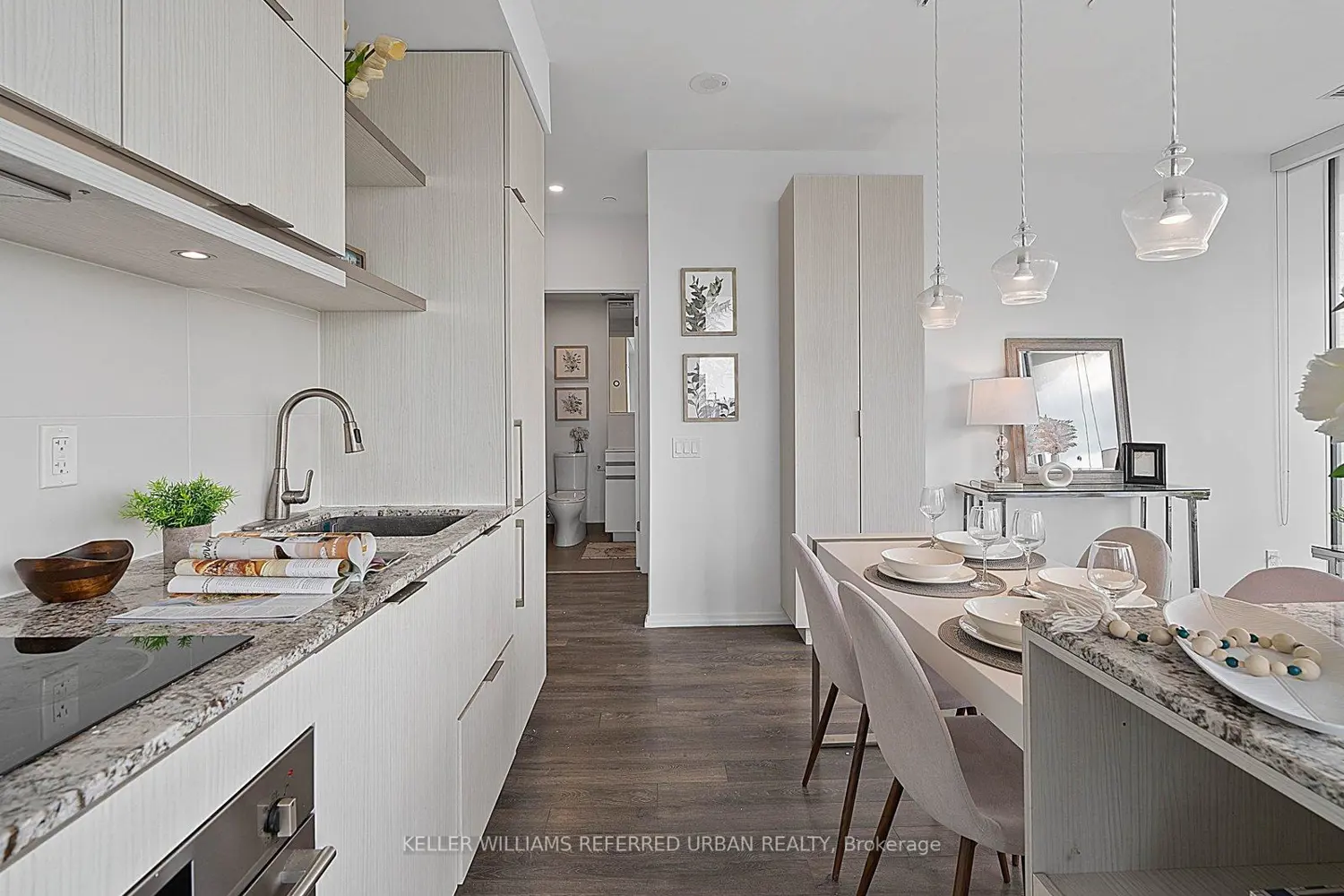 Additional image 4 of 197 Yonge Street 2905