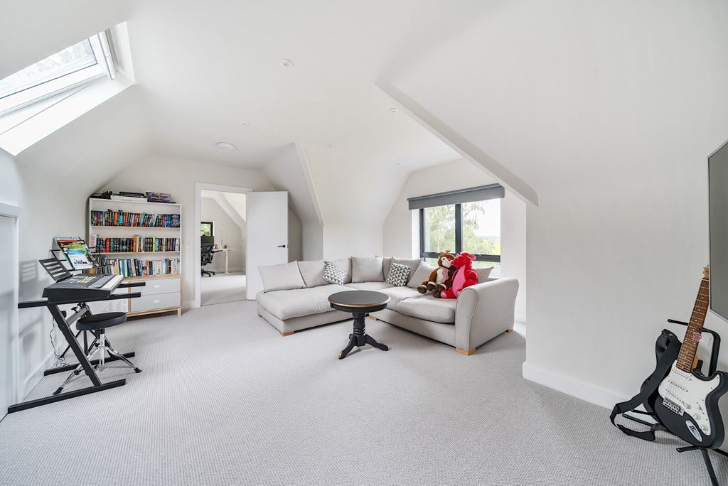 Additional image 28 of 7 bed detached house for saleTilford Road, Farnham GU9