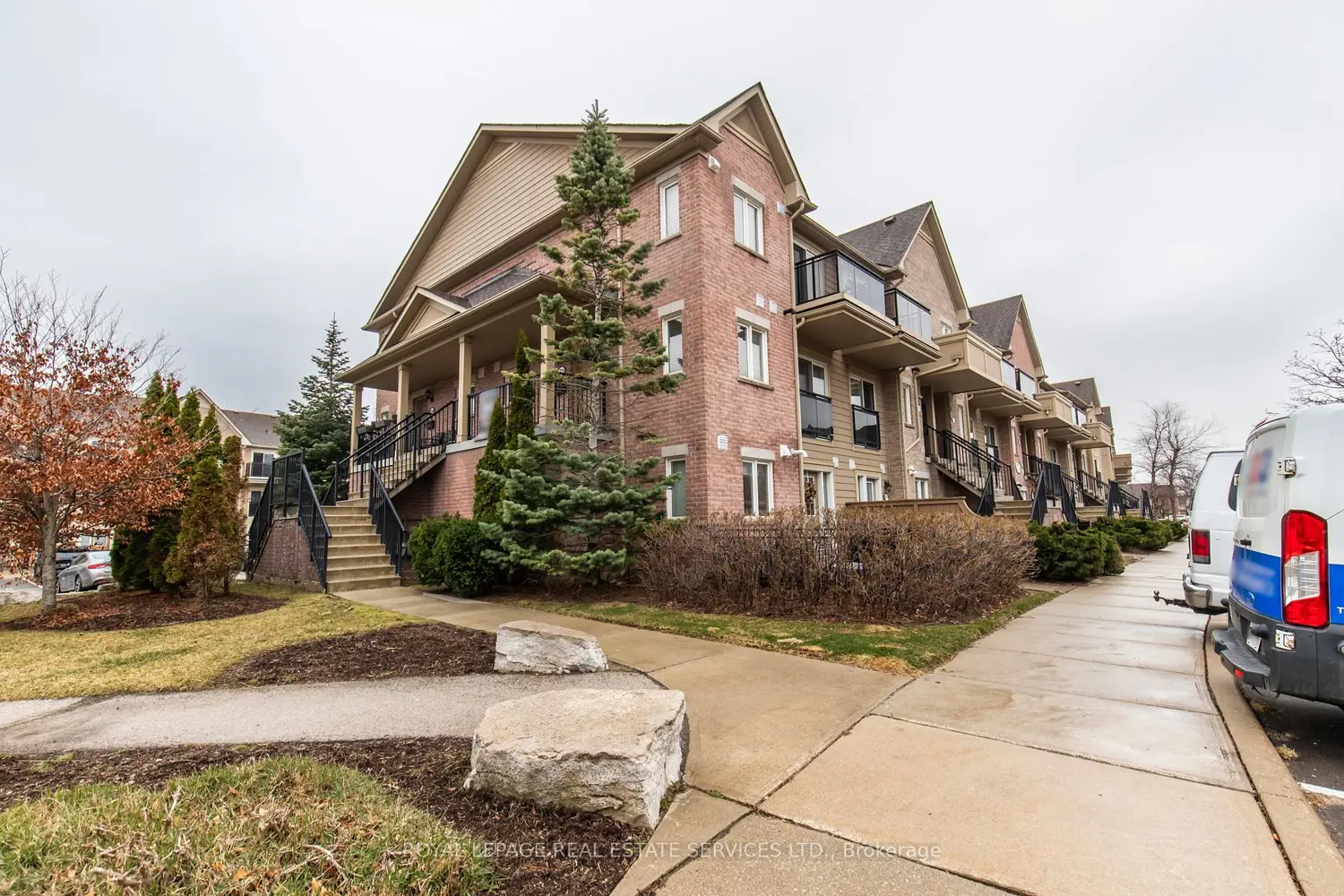 4975 Southampton Drive 272