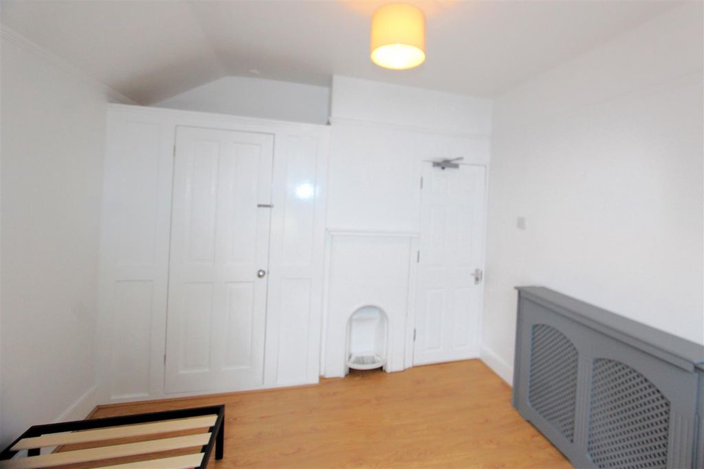 Additional image 16 of 3 bed semi-detached house for saleStuart Road, Gillingham ME7