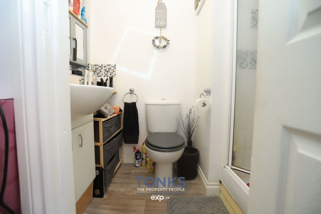 Additional image 25 of 5 bed detached house for saleCavalier Drive, Halesowen B63