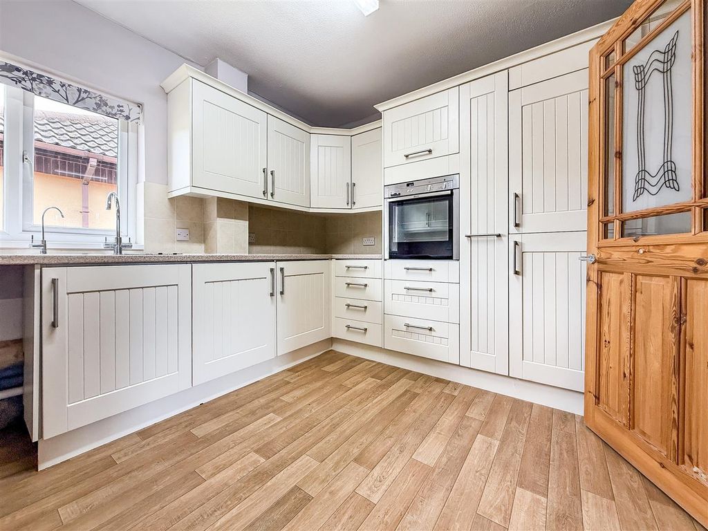 Additional image 2 of 2 bed flat for salePostern Close, Portchester PO16