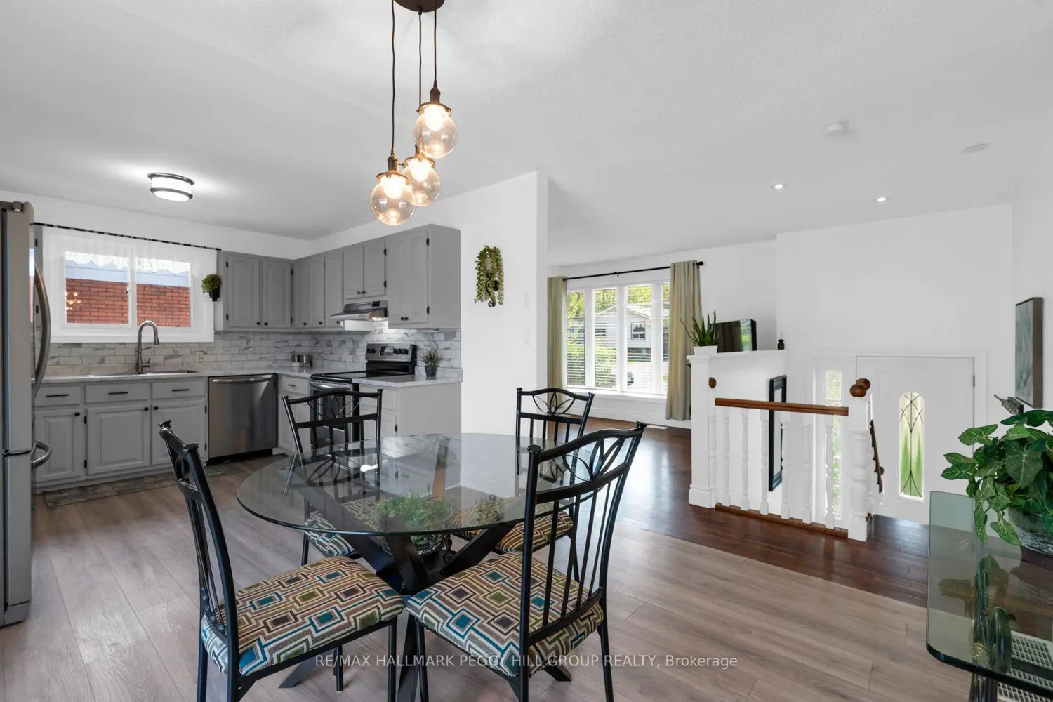 32 Kerr Drive photo 4