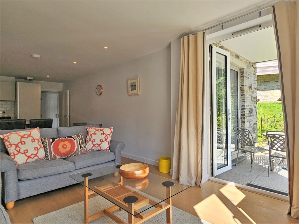 Additional image 2 of 2 bed flat for saleStation Road, Fowey PL23