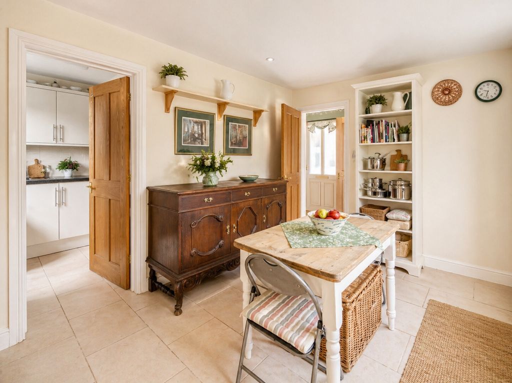 Additional image 5 of 4 bed detached house for saleHaynes Close, Faringdon, Oxfordshire SN7