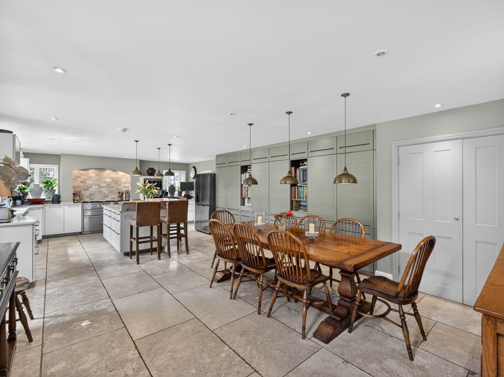 Additional image 4 of 6 bed detached house for saleMarket Place, Faringdon, Oxfordshire SN7