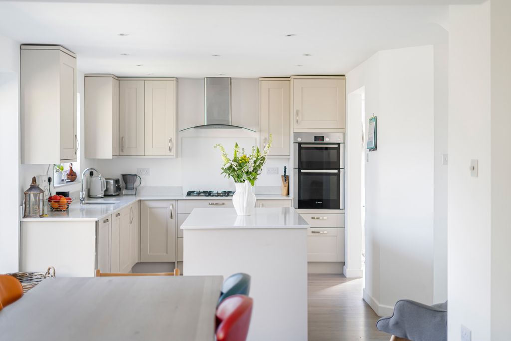 Additional image 4 of 4 bed detached house for saleCrabtree Park, Fairford, Gloucestershire GL7