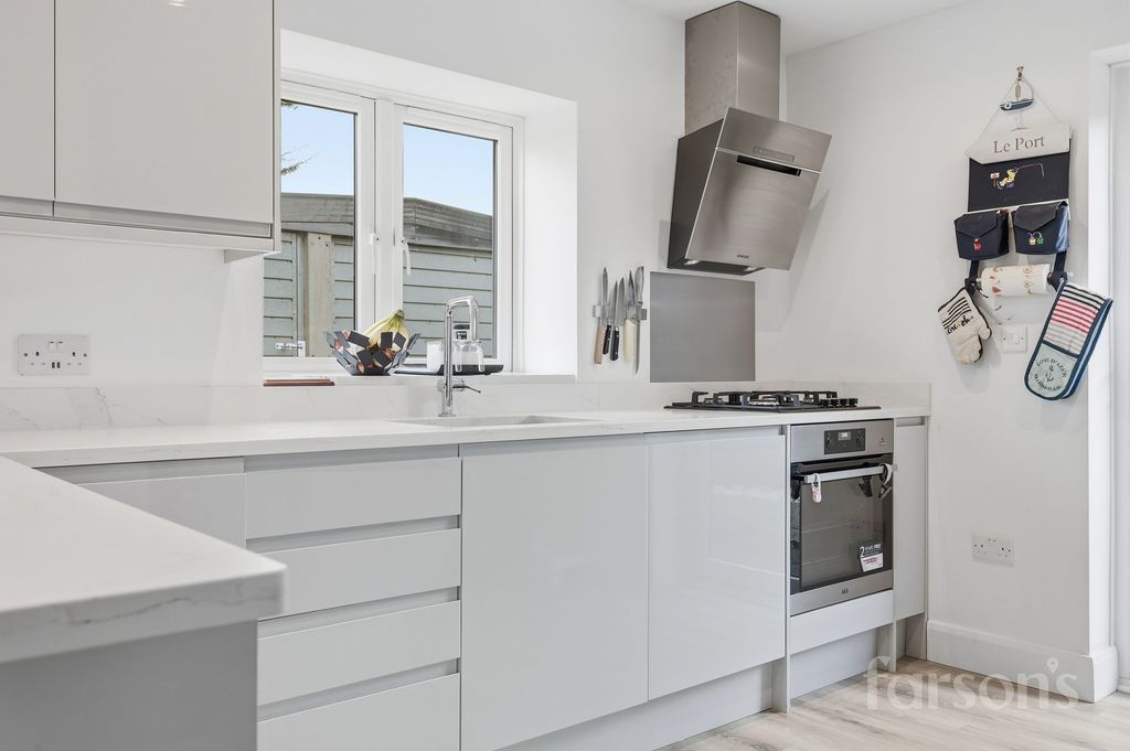 Additional image 5 of 4 bed detached house for saleColyers Lane, Erith DA8