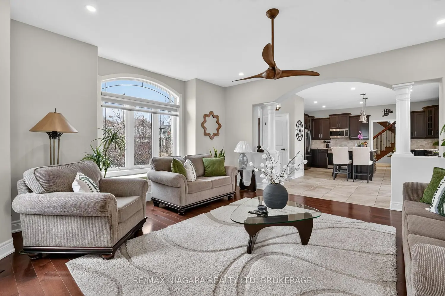 60 Mackenzie King Avenue photo 5