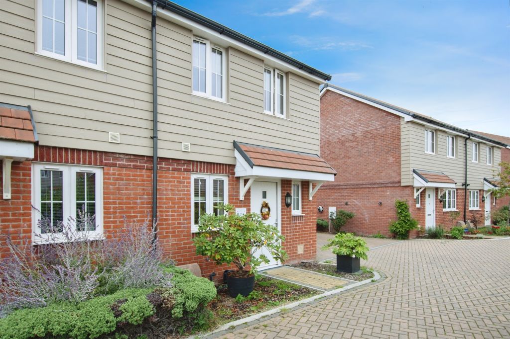 2 bed semi-detached house for saleAugustus Avenue, Fordingbridge SP6