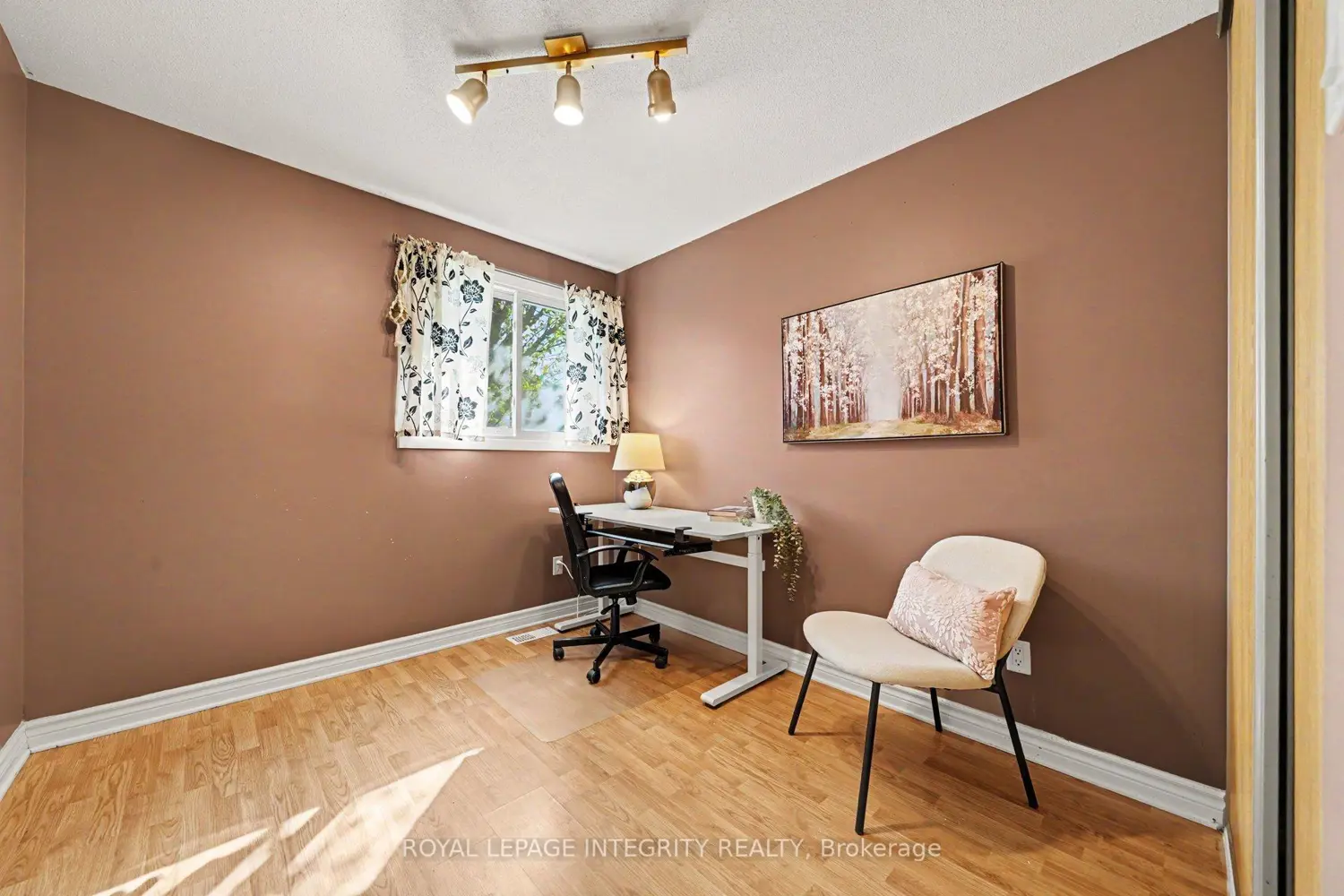 Additional image 9 of 200 Woodfield Drive 106