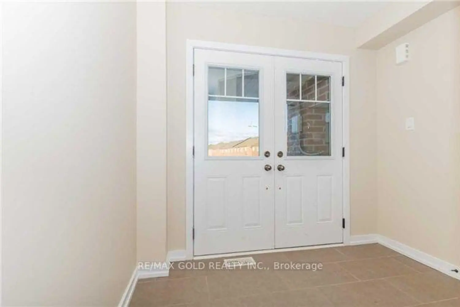 22 Clinton Street photo 2