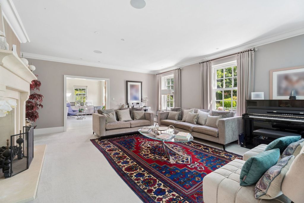Additional image 7 of 7 bed detached house for saleCamp Road, Gerrards Cross SL9