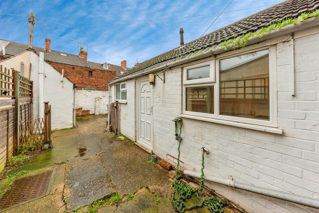 Additional image 7 of 1 bed flat for saleOxford Street, Grantham NG31