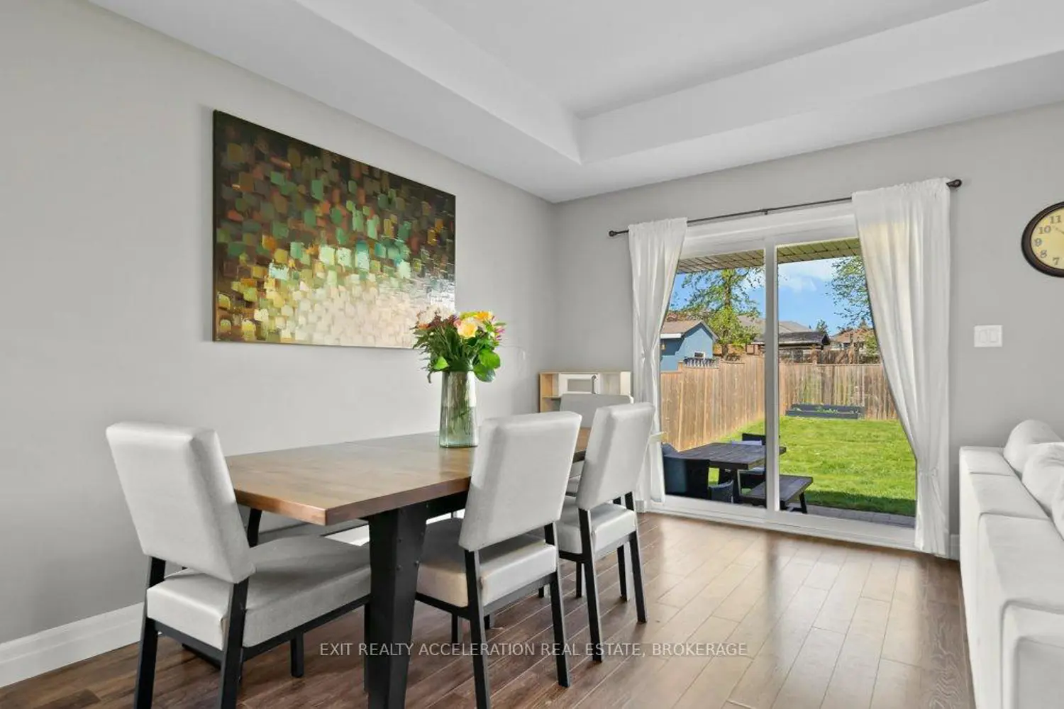 Additional image 8 of 92 Hartwood Crescent