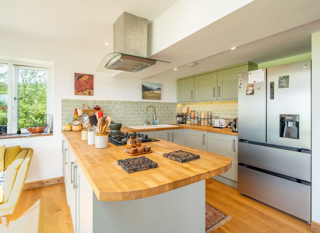 3 bed barn conversion for saleHermon, Glogue SA36 photo 4
