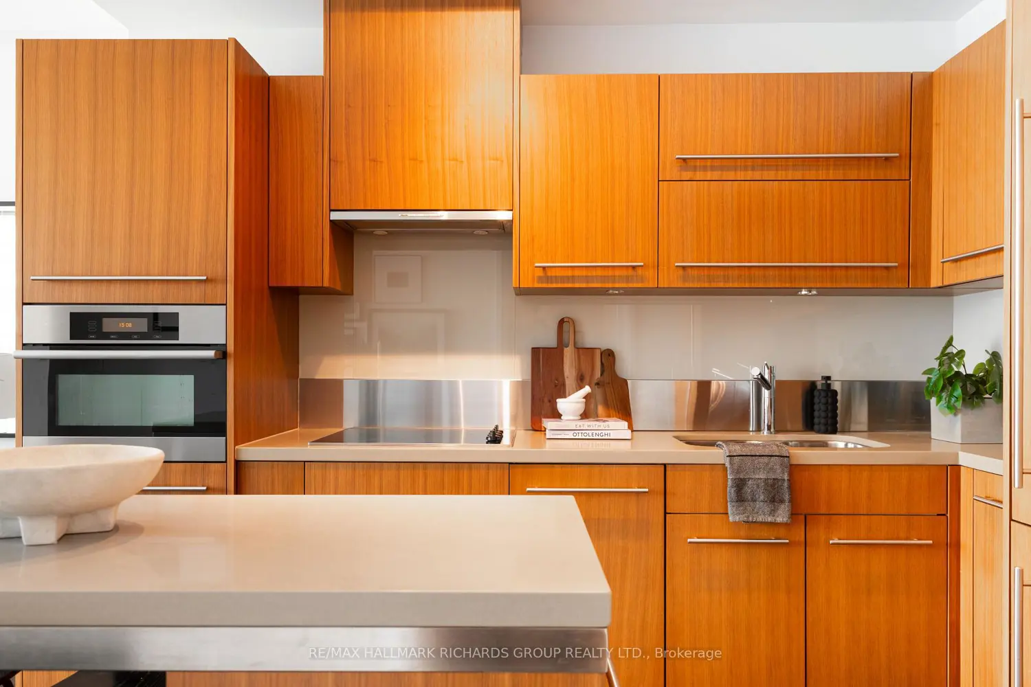 Additional image 3 of 80 John Street 2008