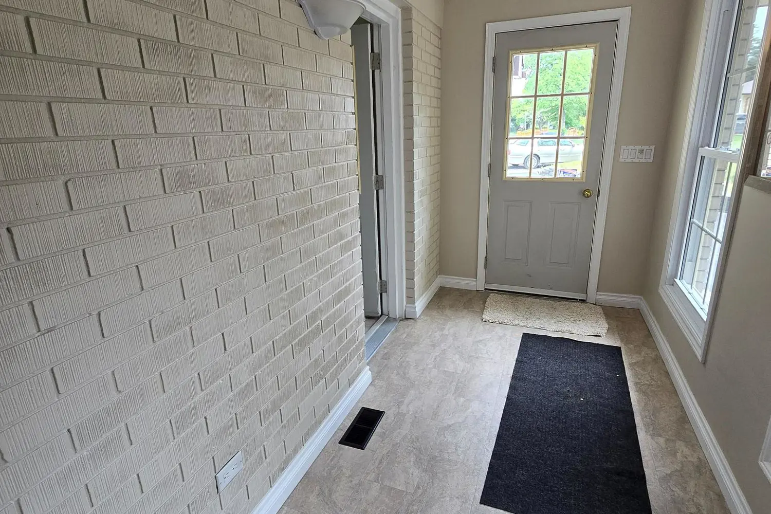 17 Agincourt Place