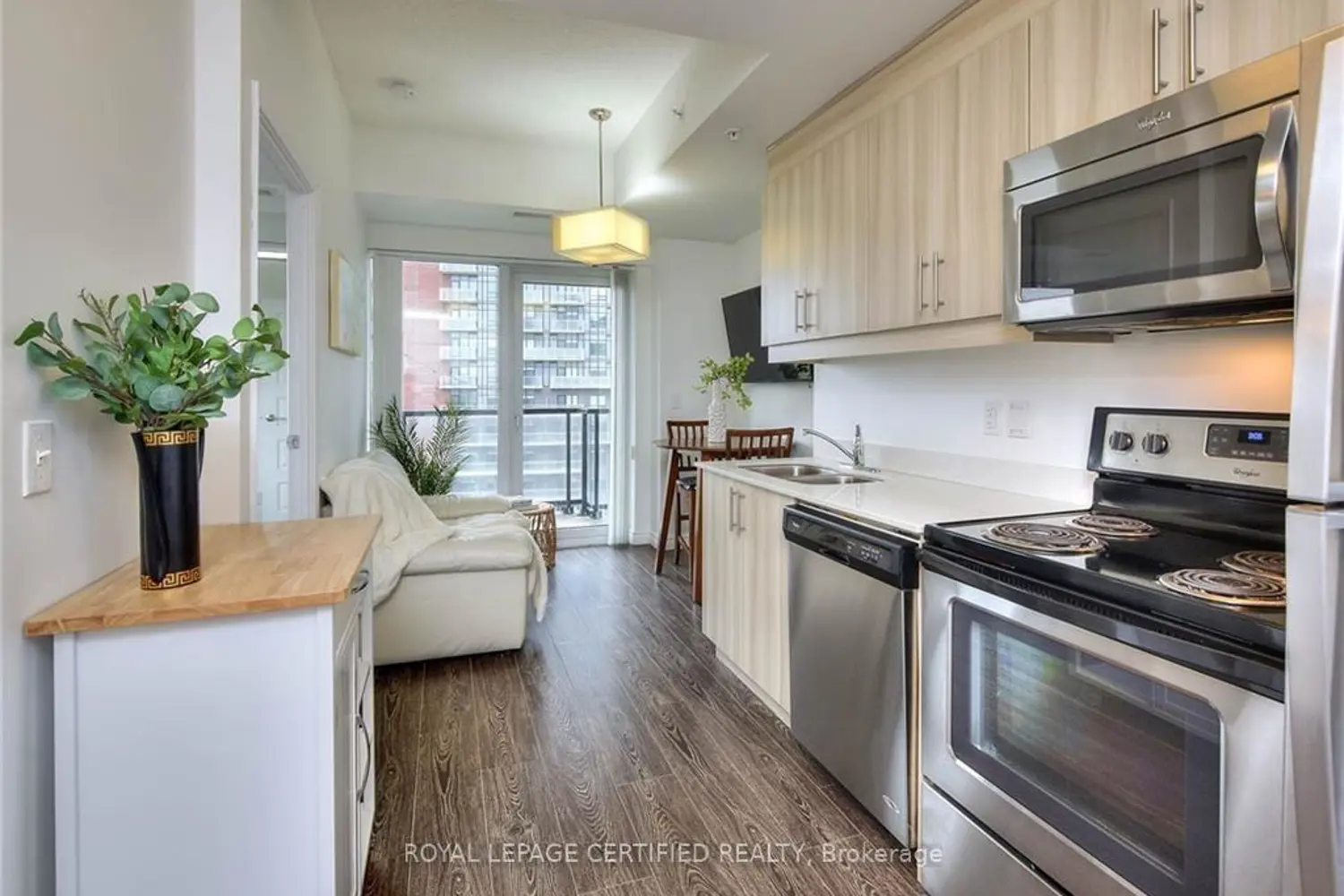 Additional image 9 of 160 King Street 901