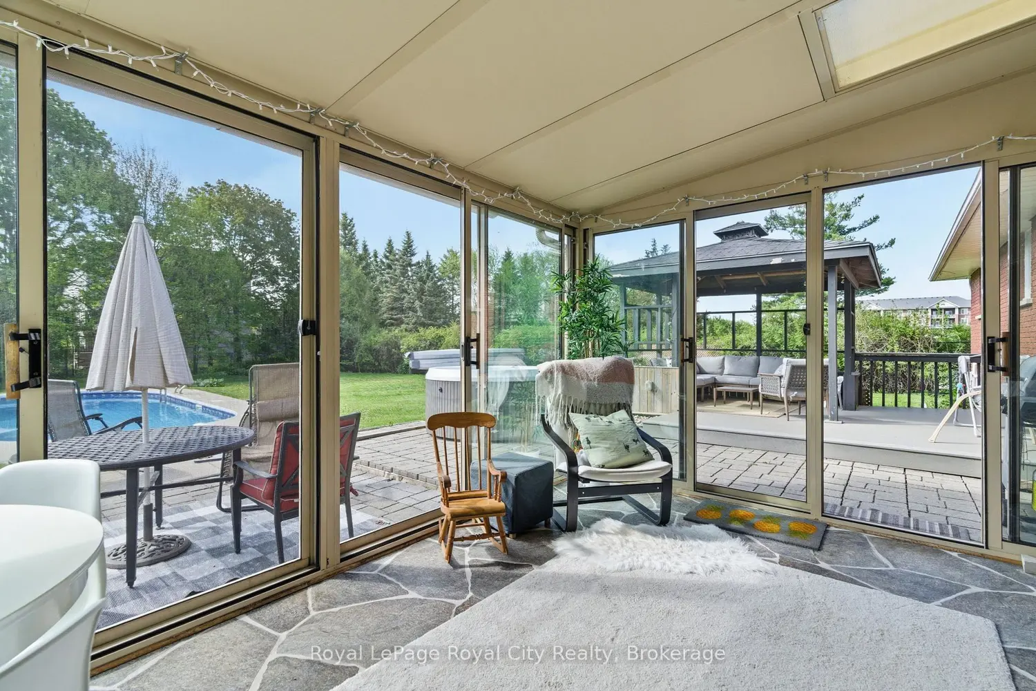 44 Ridgeway Avenue photo 5