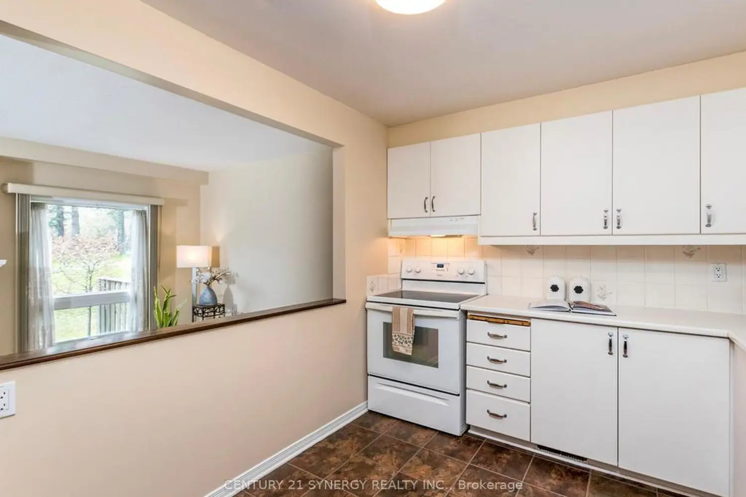 Additional image 8 of 22C Maple Ridge Crescent 80