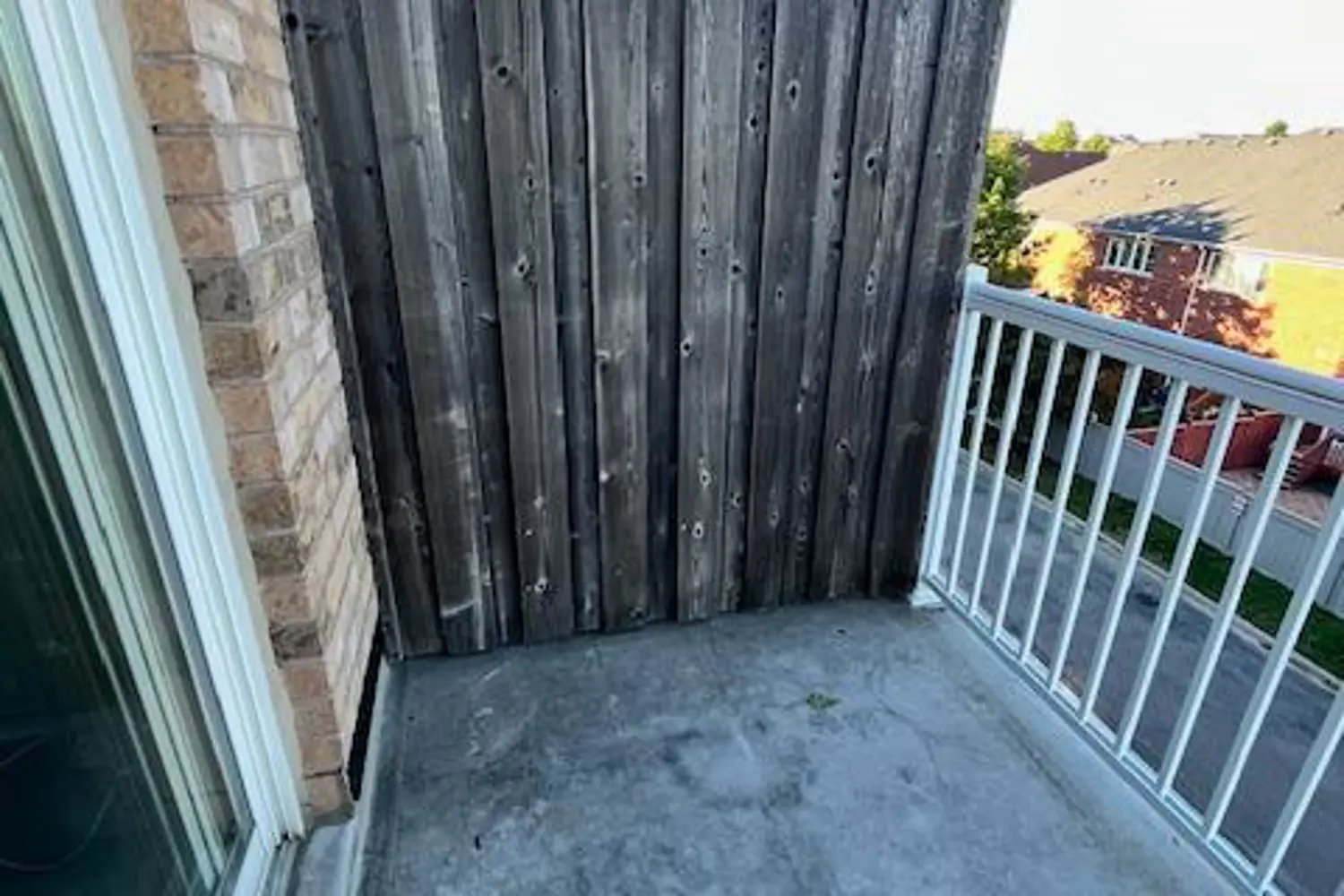 Additional image 15 of 647 C Warden Avenue 11