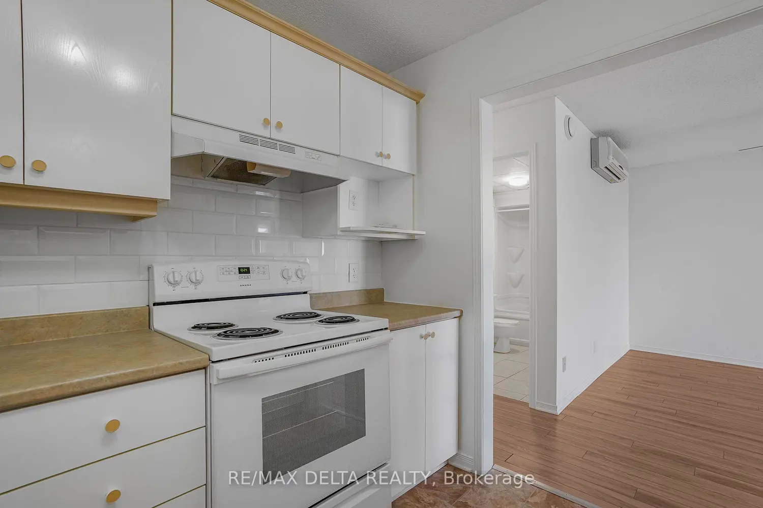 Additional image 11 of 1505 Clement Street 103